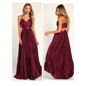 Lulus Got the Glam Plum Purple Pleated Cutout Maxi Dress Size Medium Formal Sexy